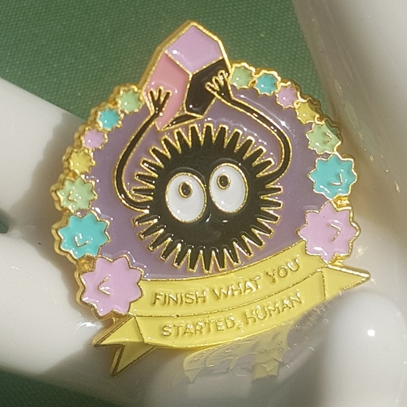 👀 Spirited Away Soot Sprite Anime Pin - Picture 2 of 6